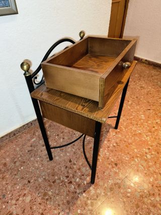Mesita noche hierro-madera