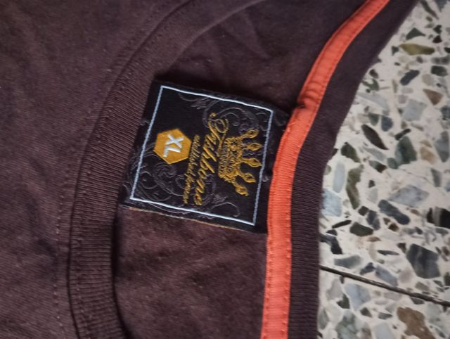 Camiseta Fishbone vintage Style grafiti 