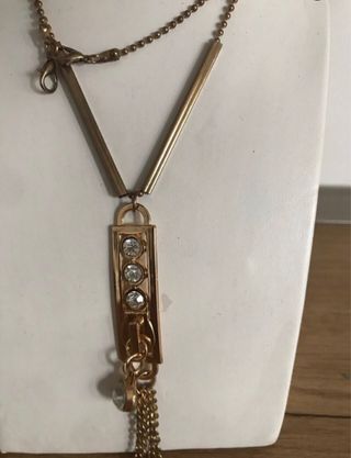 Collar largo dorado con cristales