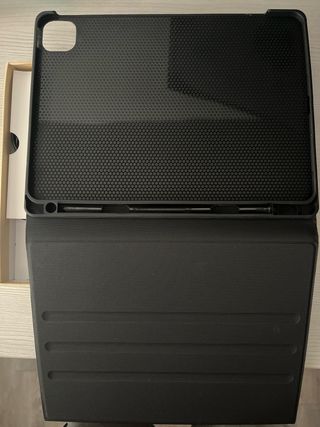 Funda negra iPad Air 5 generación negra sin uso.