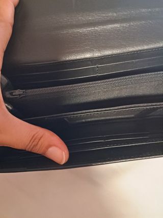 Cartera Victorio & Lucchino negra
