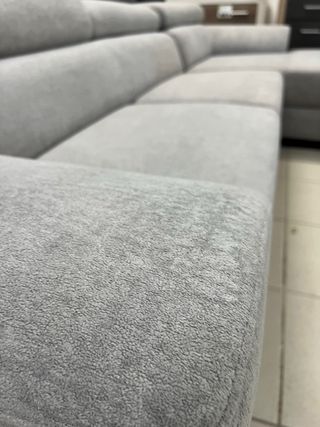 Sofá chaise longue gris