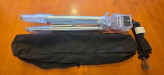 Trípode para  cámara  de fotos plegable.Aluminio