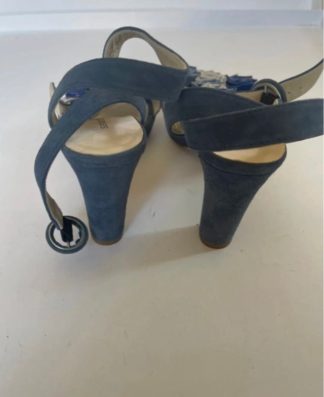 Sandalias azules Salvador Sapena