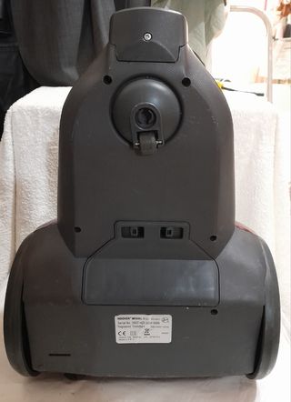 Aspiradora Hoover Reactiv roja