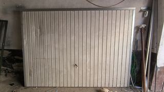Puerta basculante garaje