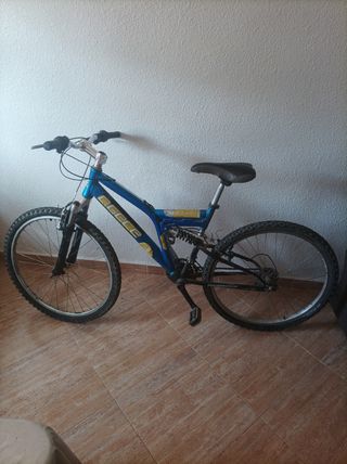 Bicicleta montaña 26" Ligera