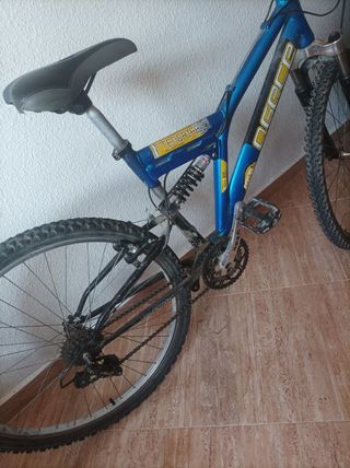Bicicleta montaña 26" Ligera