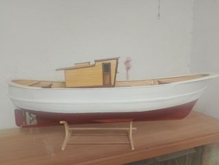Maqueta barco pescador