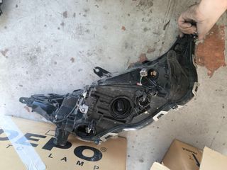 Faro Toyota RAV4 Izquierdo 2022