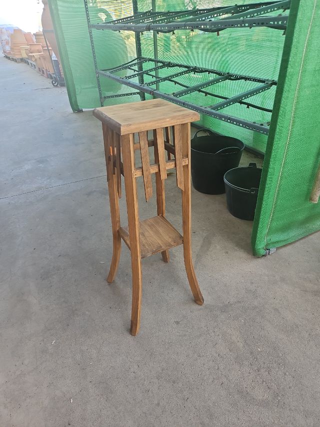 Mesita alta madera - marrón