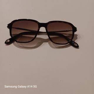 Occhiali da sole unisex della Givency