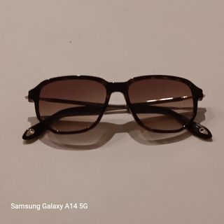 Occhiali da sole unisex della Givency