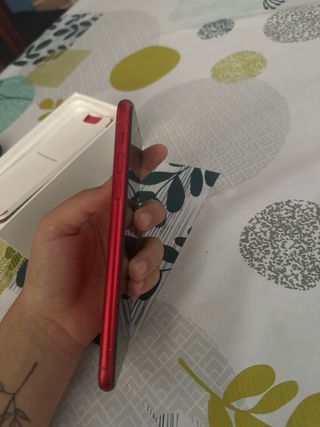 iPhone 11 rosso (Apple)
prezzo negoziabile 