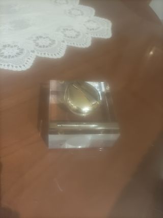 Cenicero y encendedor metacrilato