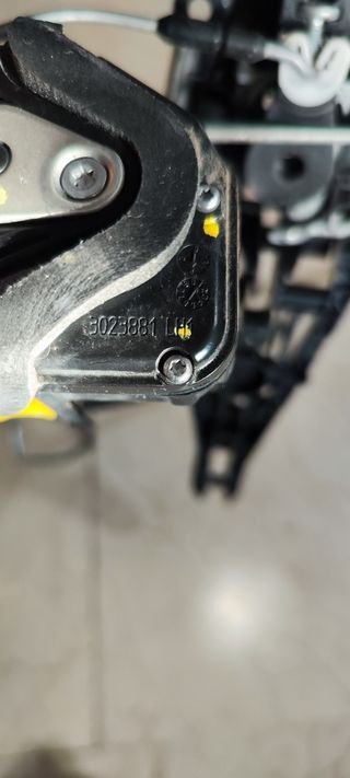Cerradura puerta delantera izquierda Opel Insignia