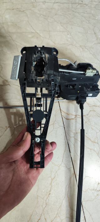 Cerradura puerta delantera izquierda Opel Insignia