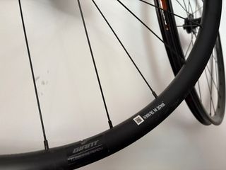 Ruedas carretera Giant: perfectas para rodillo