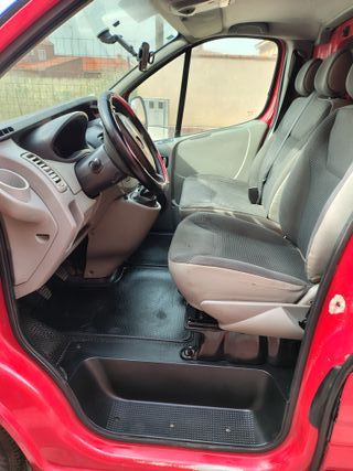 Opel Vivaro 2012