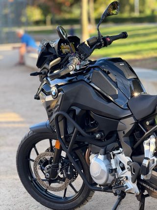 BMW F 750 GS - Triple Black en perfecto año 2023