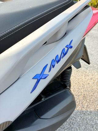 Yamaha XMAX 300