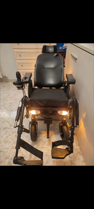 Silla de ruedas eléctrica modelo Quickie Tango