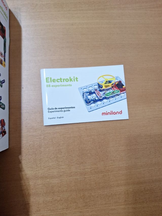 Miniland Electrokit - 88 experimentos