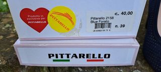 - Scarpe blu pittarello