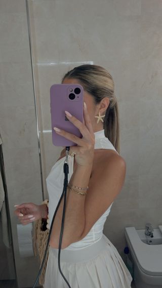 iPhone 13 Negro 256GB con funda appel morada