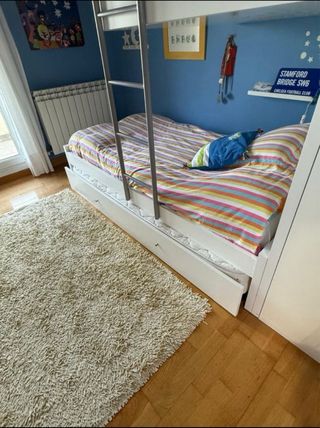 Cama tren infantil - blanca y multicolor