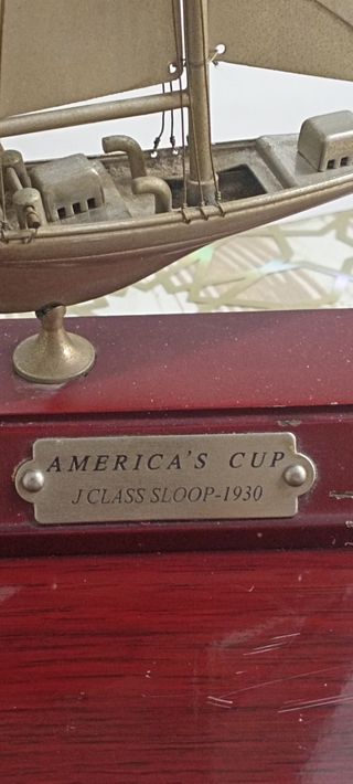 Maqueta velero América's Cup 1930