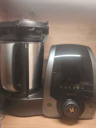Cecotec Mambo 8590 Robot Cocina. Nuevo vale 209€