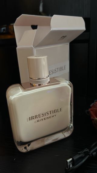 Perfume Givenchy Irresistible 