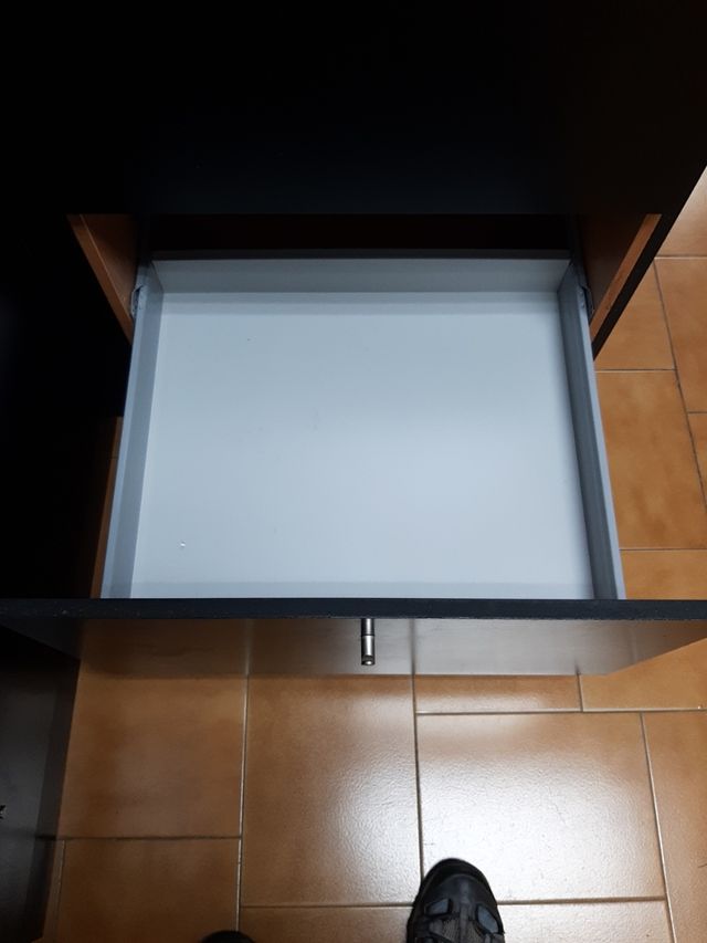 Mueble rinconero con cajones y armario