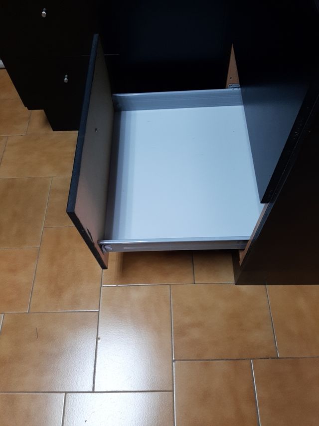 Mueble rinconero con cajones y armario
