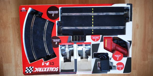 Scalextric C1 F1 - Ferrari & McLaren