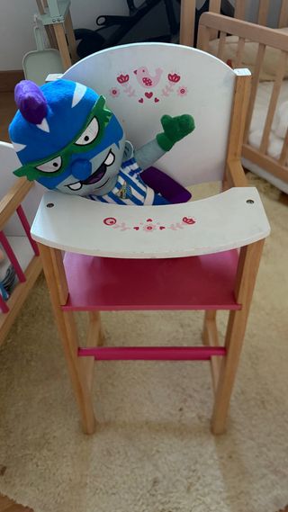 Juguetes madera bebé: cuna, carrito, silla