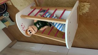 Juguetes madera bebé: cuna, carrito, silla