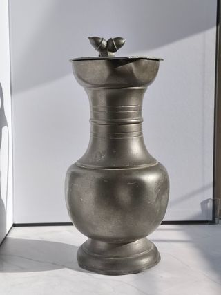 Jarra Peltre Antigua con Tapa