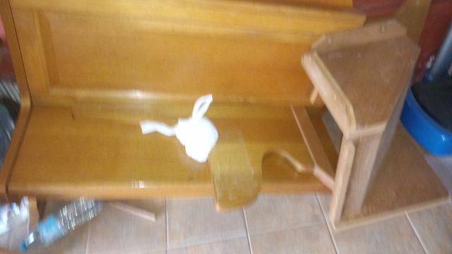 Rinconera madera marrón