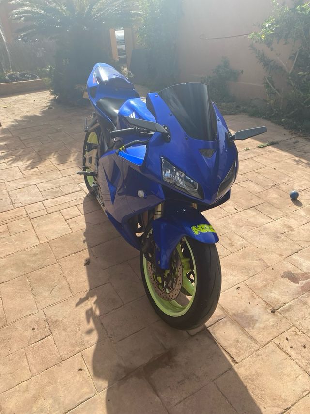 Honda CBR 600 RR (2005-2006) azul