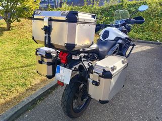 Moto trail Triumph Tiger 800