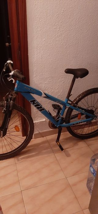 Bicicleta de montaña de la marca Monty