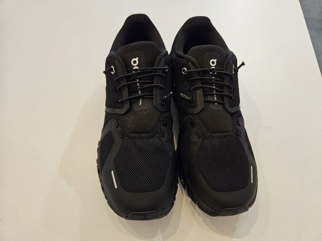 Deportiva On Cloud 6 - Negra