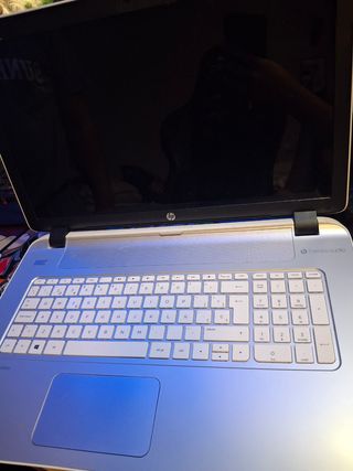 Portátil HP Pavilion - Blanco/Plata