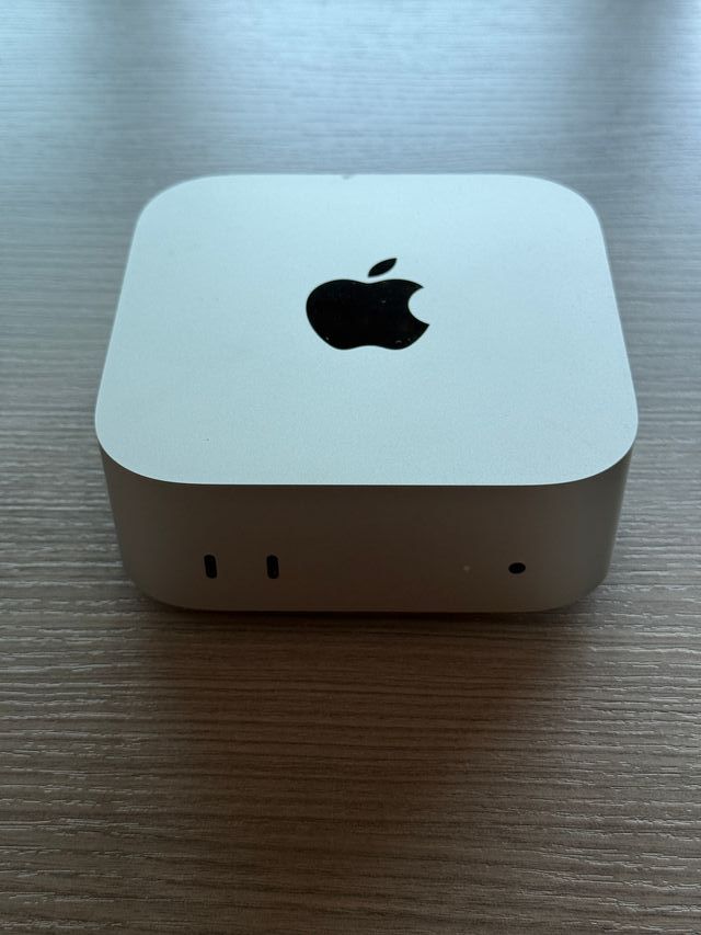 Apple Mac Mini M4 (16GB RAM, 512GB)