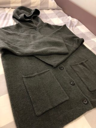 Chaqueta punto capucha ZARA