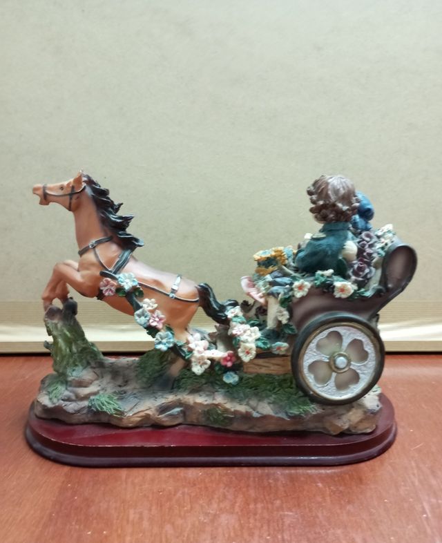 Figura decorativa antigua