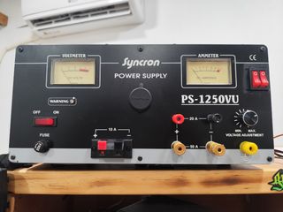 Fuente Syncron PS-1250VU - Alimentación
