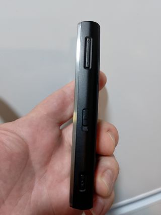 Nokia X6 - Telefono cellulare
